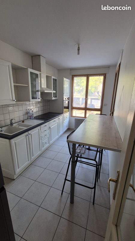 Appartement 2 pièces 50 m² · à Décines-Charpieu · 49,8 m² · 845 €/mois