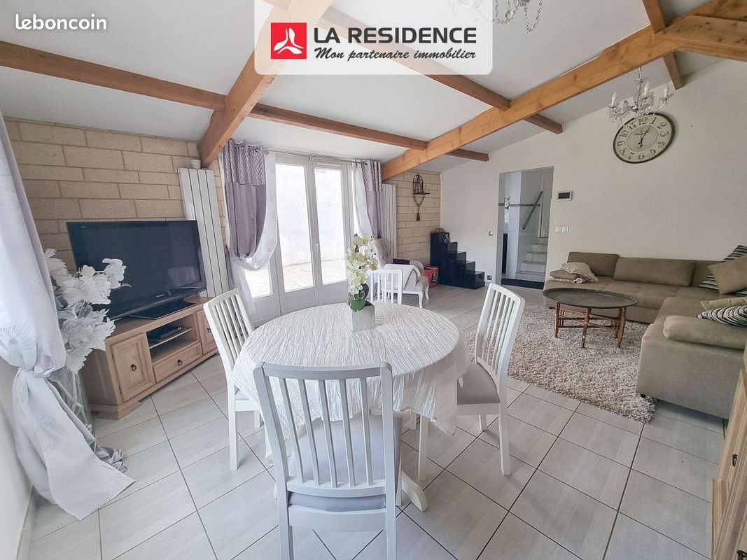 Maison 5 pièces 91 m² · à Stains · 91 m² · 300 000 €