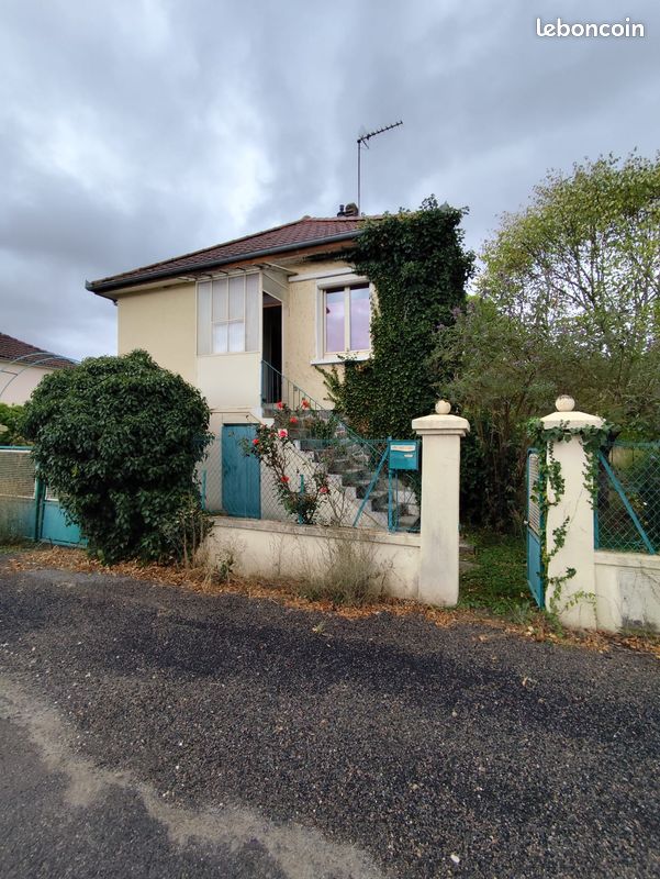 Maison 4 pièces 60 m² · à Maurs · 60 m² · 100 000 €