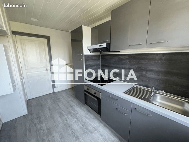 Appartement 3 pièces 56 m² · à Charleville-Mézières · 56 m² · 485 €