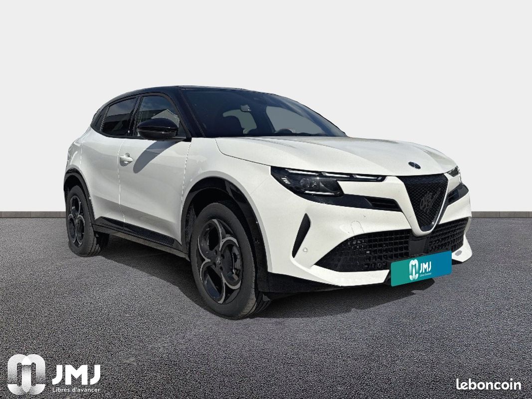 ALFA ROMEO Junior 1.2 Ibrida 145 ch e-DCT6 Q4 Premium (image 5)