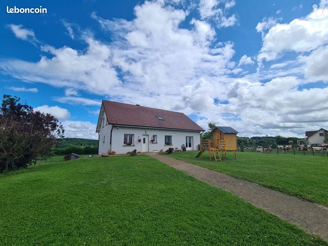 Maison 7 pièces 151 m² · à Épeugney · 151 m² · 275 000 €