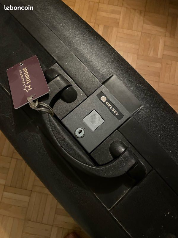 Valise Delsey rigide 2 roues + poignée (image 1)