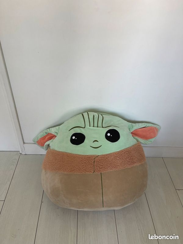 Gros coussin oreiller peluche bébé yoda grogu (image 1)