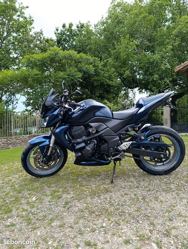 Kawasaki z750 ABS avec carnet d'entretien complet (image 1)