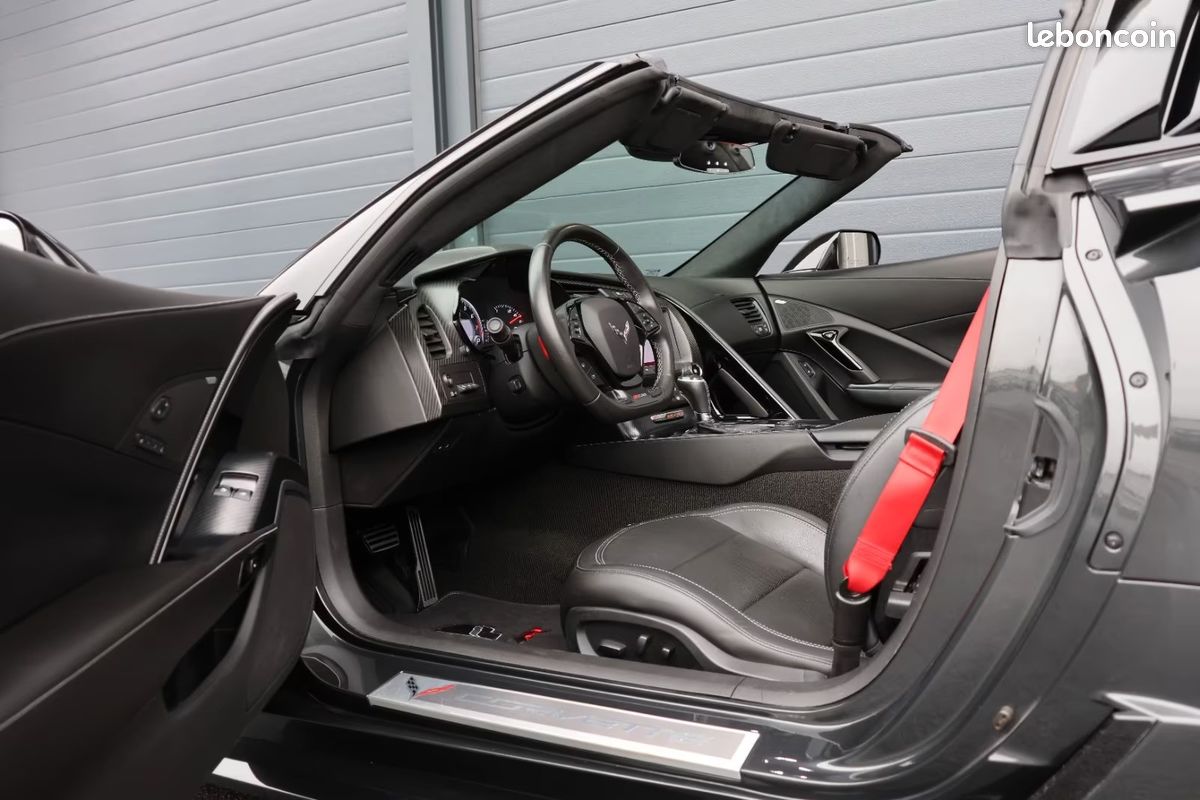 CORVETTE C7 Z06 6.2 V8 659 ch – HUD – Bose – Caméra 360° – Targa Carbone (image 16)