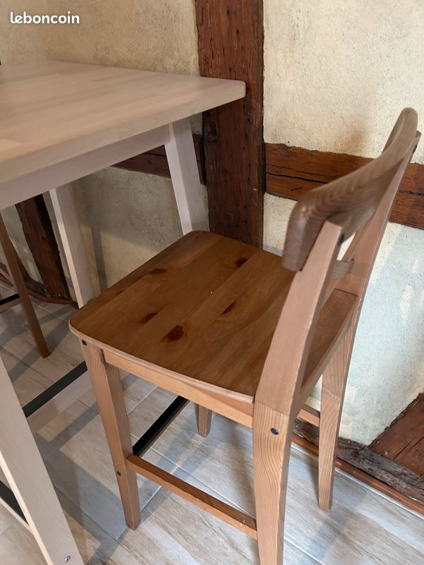 Table haute avec 2 chaises hautes (image 3)