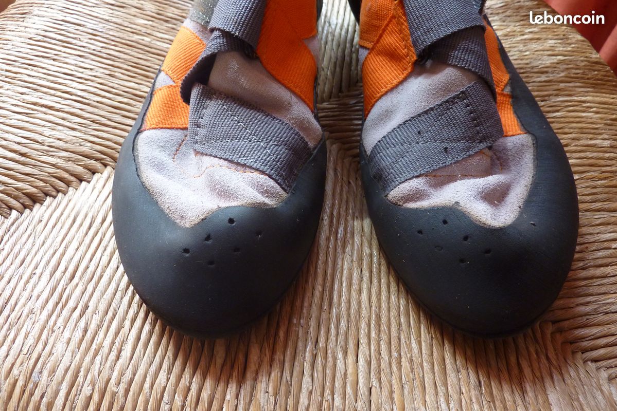 Vend chaussures de varape escalade (image 1)