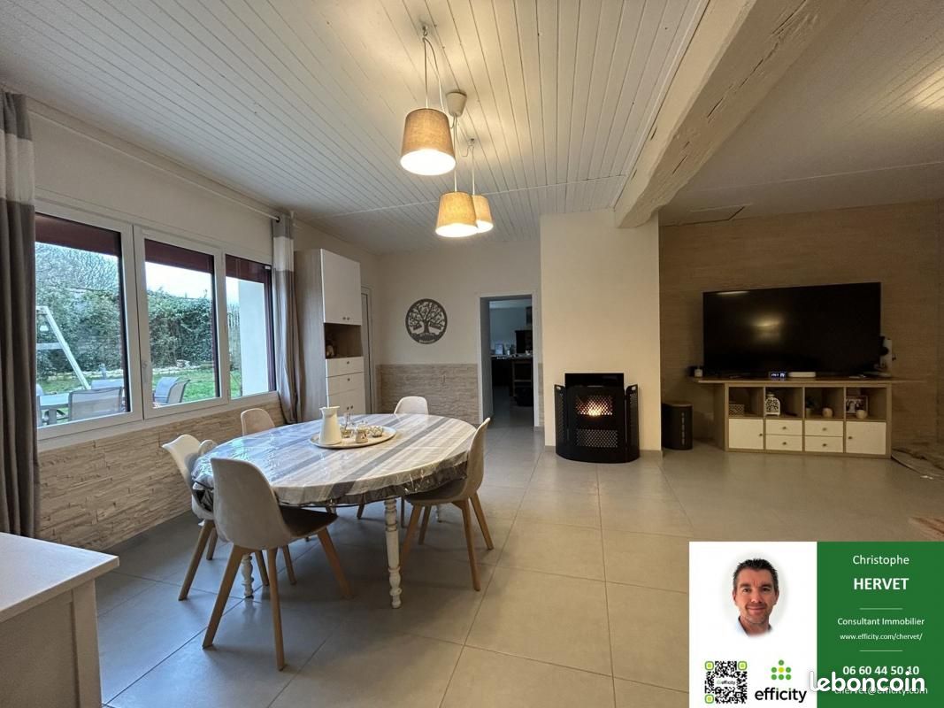 Maison 5 pièces 142 m² - Champniers 16430 (image principale 2)