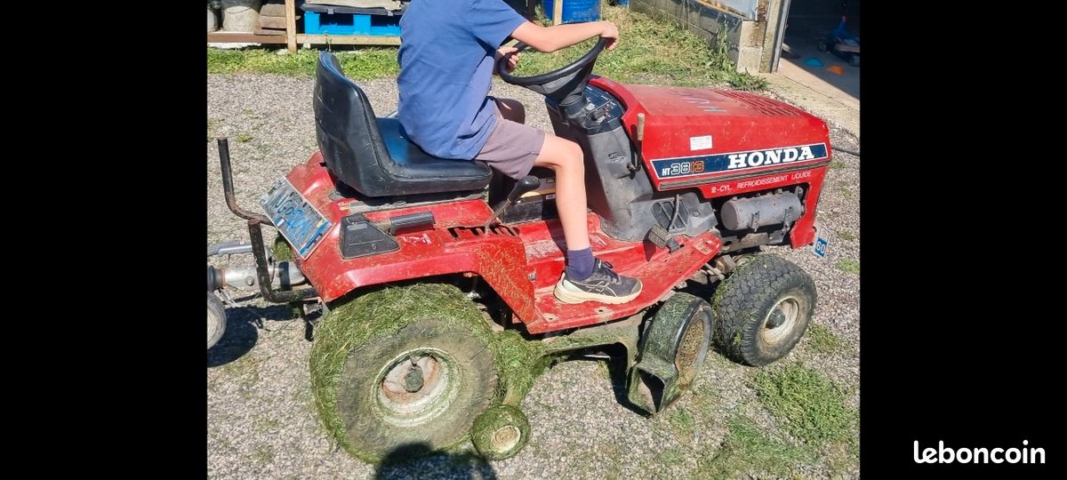 Tracteur honda ht3813 (image 1)
