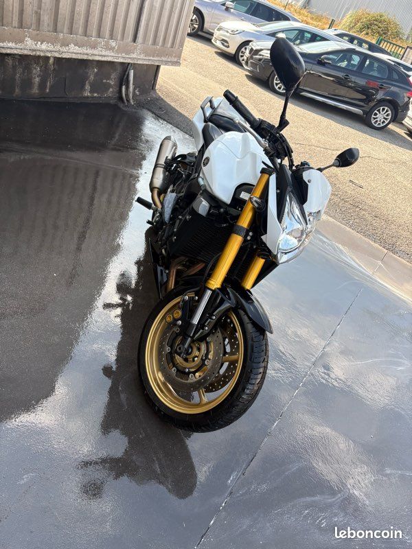 Fz-8 SP-R (image 1)