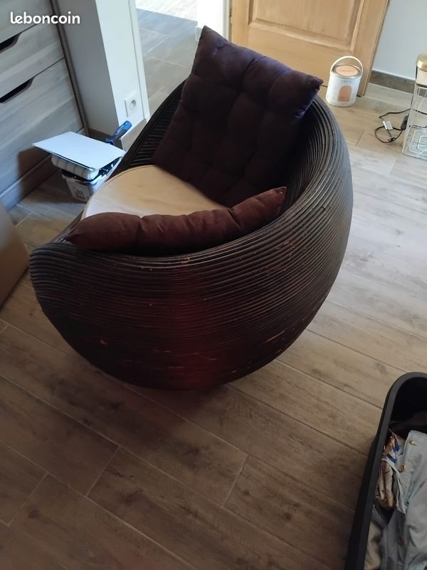 Fauteuil boule en rotin vintage (image 2)