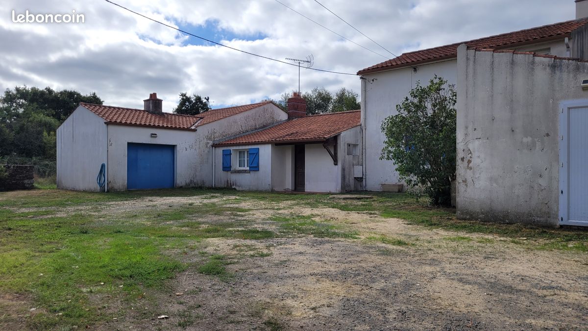 Maison 10 pièces 237 m² · à Bois-de-Céné · 237 m² · 350 000 €