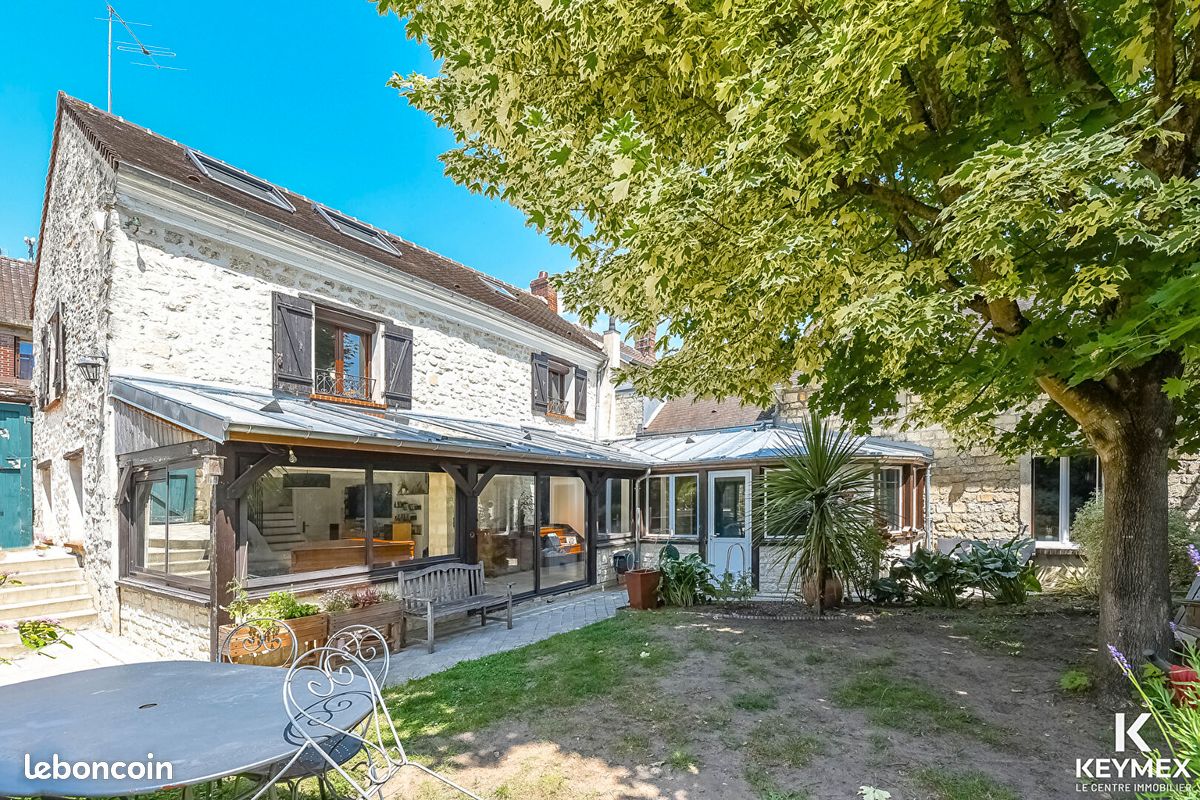 Maison 10 pièces 179 m² · à Champagne-sur-Oise · 179 m² · 399 900 €