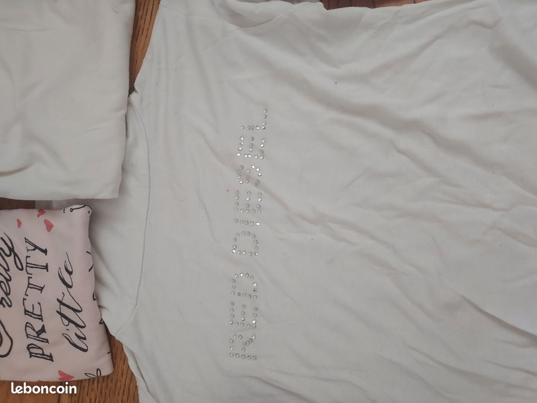 Vêtements filles 10 t-shirts et un patalon le lot (image 3)