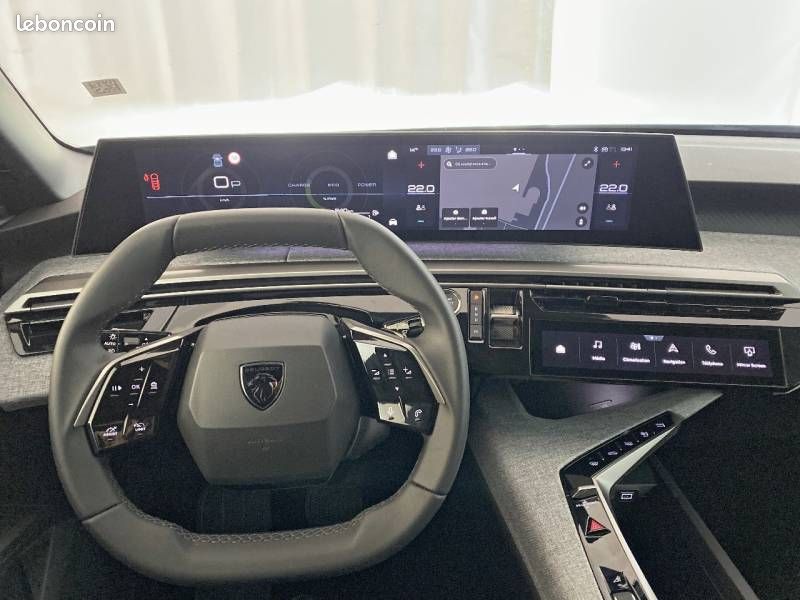 Peugeot 5008 Hybrid 145 ch e-DCS6 Allure (image 15)