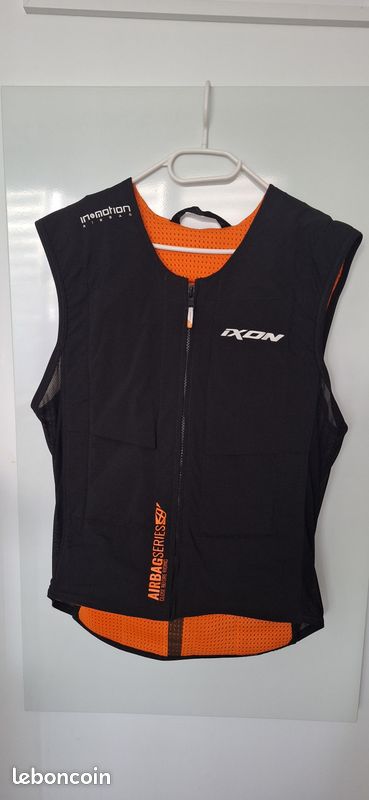Gilet airbag ixon U03 in& motion Équipement moto