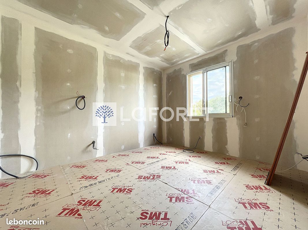 Maison 5 pièces 108 m² - Argentonnay 79150 Moutiers-sous-Argenton (image principale 6)