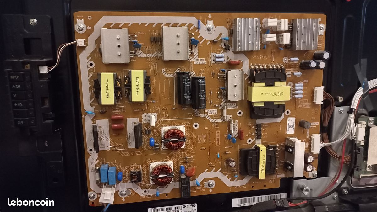 Carte D'alimentation Pour TV Panasonic TX-55CX700E - Référence TNPA6074 - Pièce D'occasion Fonctionnelle