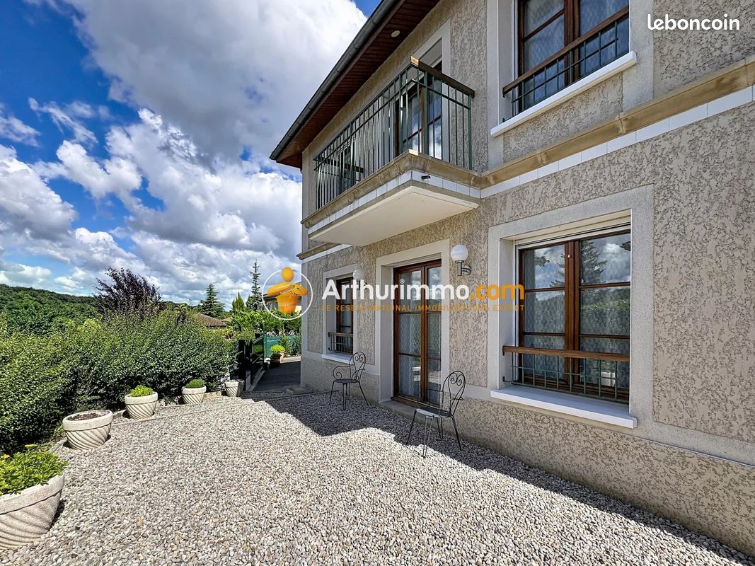 Maison 5 pièces 111 m² · à L'Isle-d'Abeau · 111 m² · 379 000 €