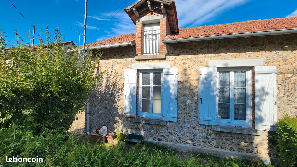 Maison 3 pièces 82 m² · à Châteauneuf-en-Thymerais · 82 m² · 145 000 €
