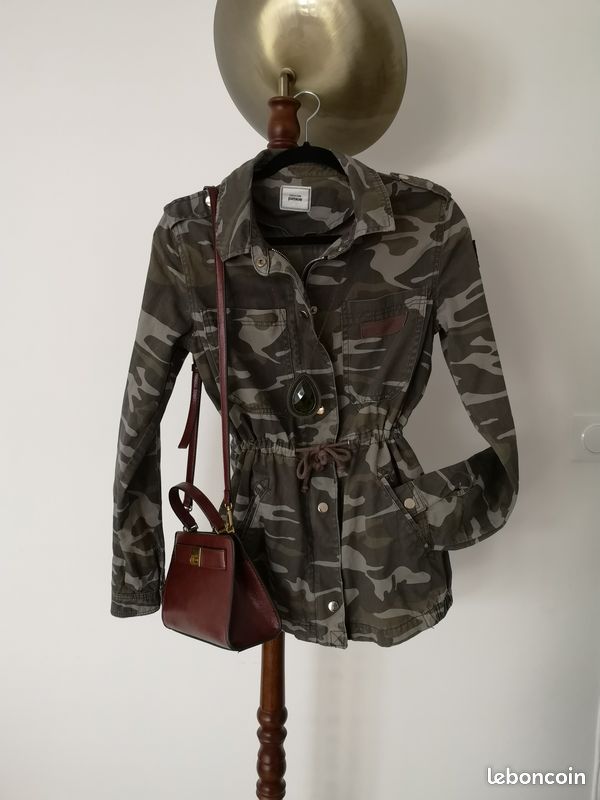 Veste en jean style militaire (image 1)