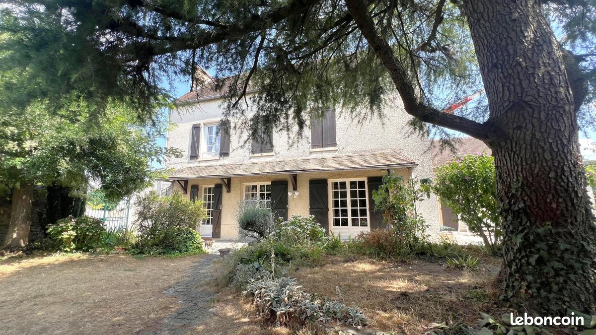 Maison 4 pièces 127 m² · à Le Coudray-Montceaux · 127 m² · 355 000 €