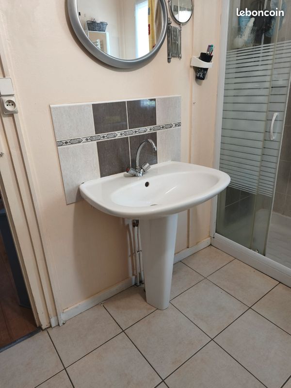 Lavabo blanc (image 1)