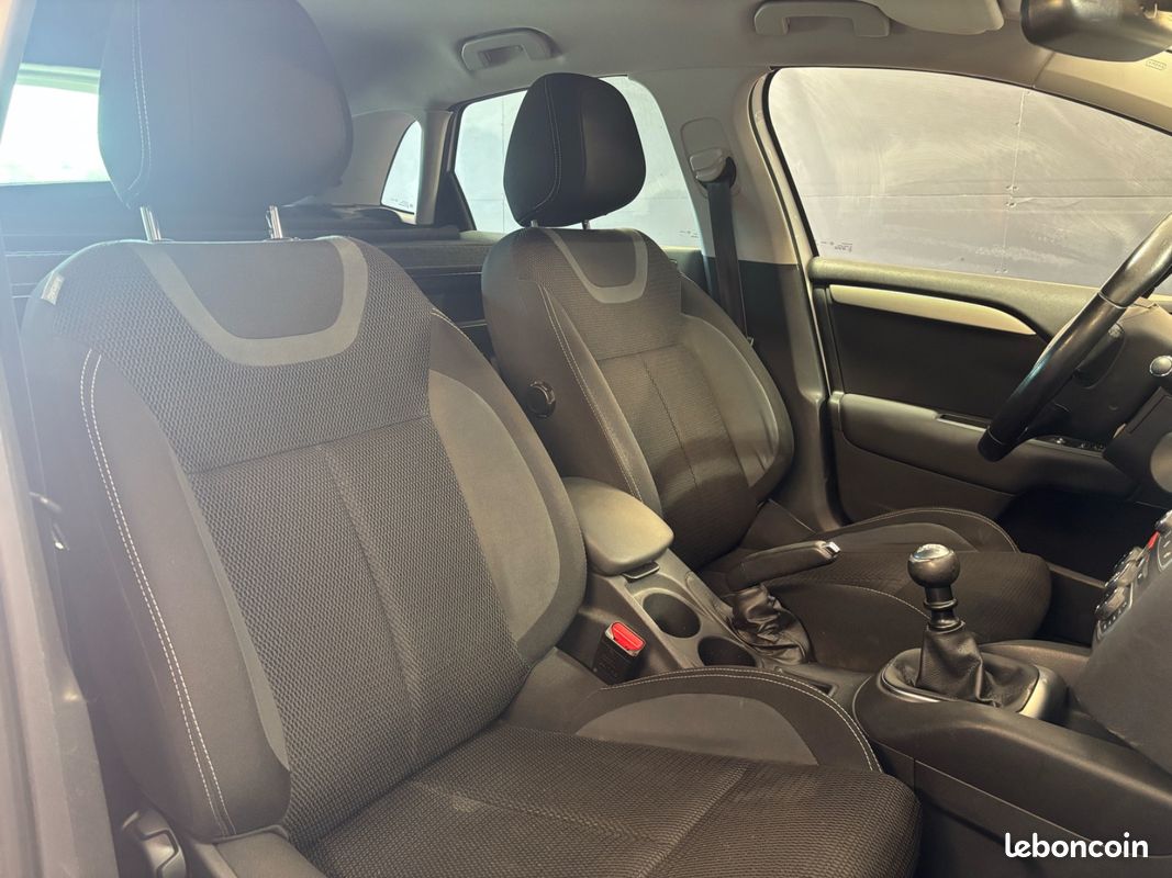 Citroën C4 1.6 HDi 120 ch Garantie 12 mois (TVA récupérable) - 2 places (image 10)