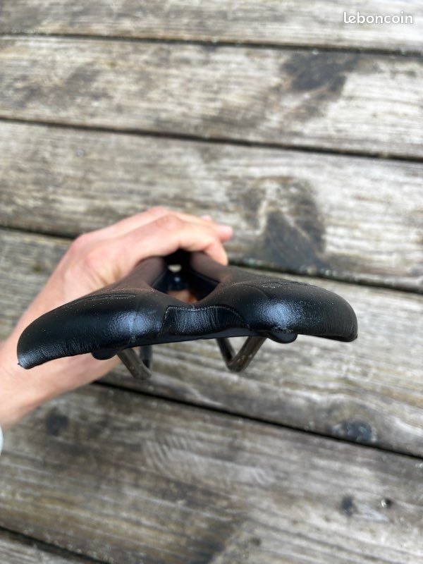 Selle de vélo de route Selle San Marco Aspide Titane Rails Selle de vélo de route Selle San Marco Aspide Titane Rails