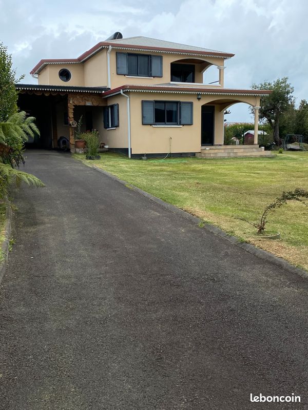 Maison 4 pièces 100 m² · à Le Tampon · 100 m² · 432 000 €