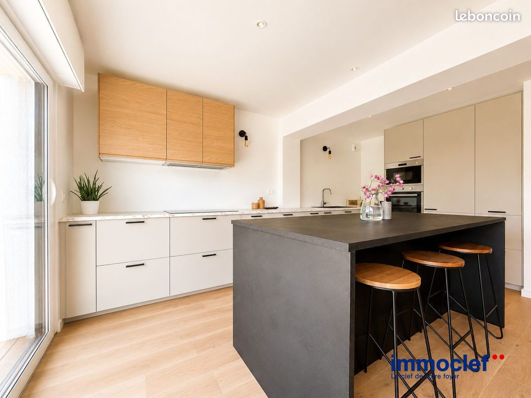 Maison 5 pièces 125 m² · à Saint-André-lez-Lille · 125 m² · 549 000 €