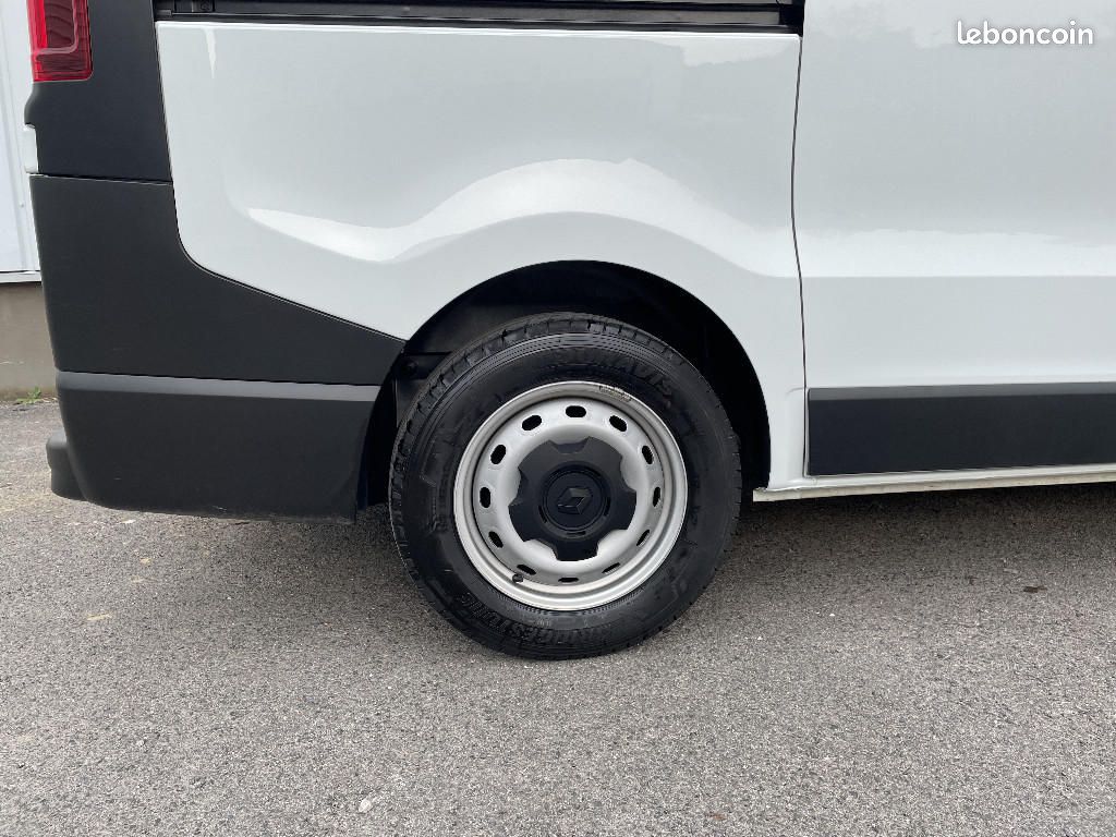 Renault Trafic FOURGON FGN L1H1 3000 KG BLUE DCI 130 CONFORT (image 21)
