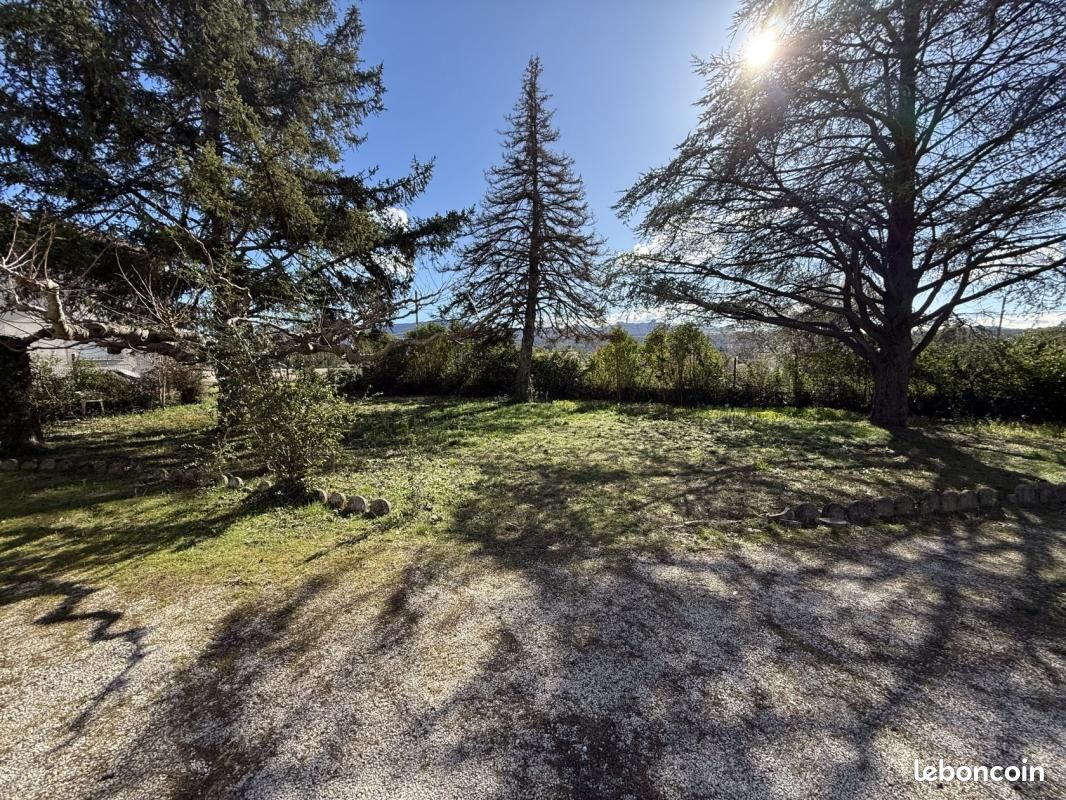 Terrain 420 m² Gardanne · 220 000 €