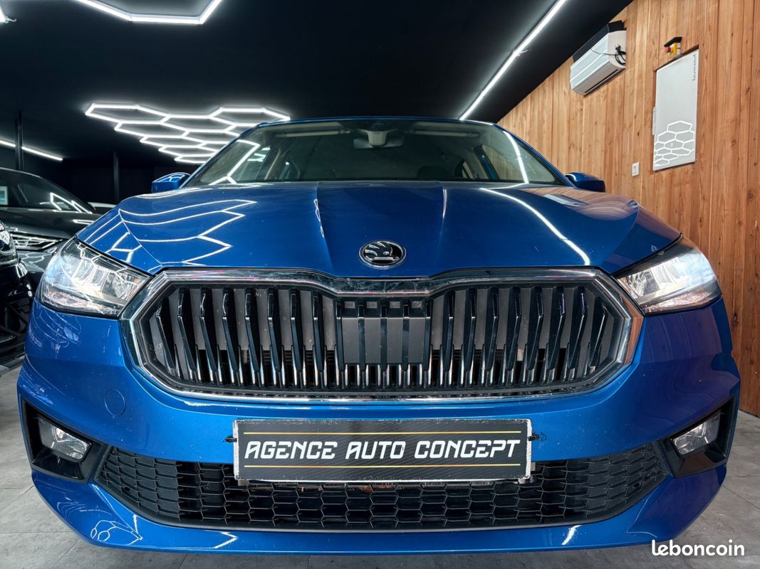 Skoda FABIA 1.0 TSI 95 CH BVM5 Ambition 2EME MAIN + CARPLAY + RADARS AV/AR + GARANTIE 12 MOIS (image 2)