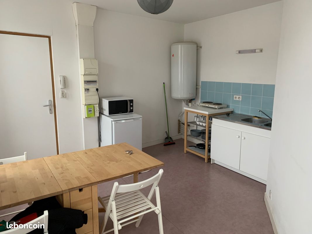 Appartement 2 pièces 27 m² · à Quimper · 27 m² · 448 €
