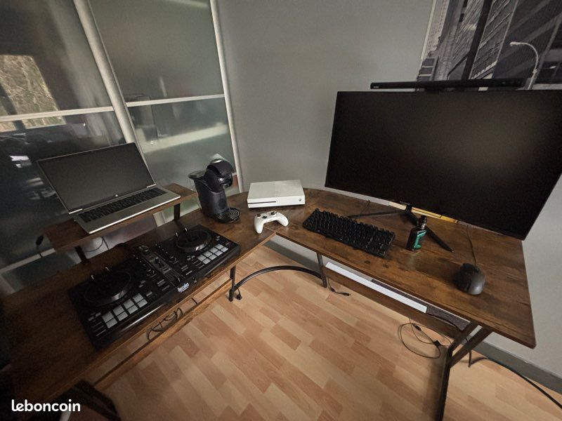 Bureau d’angle (image 1)
