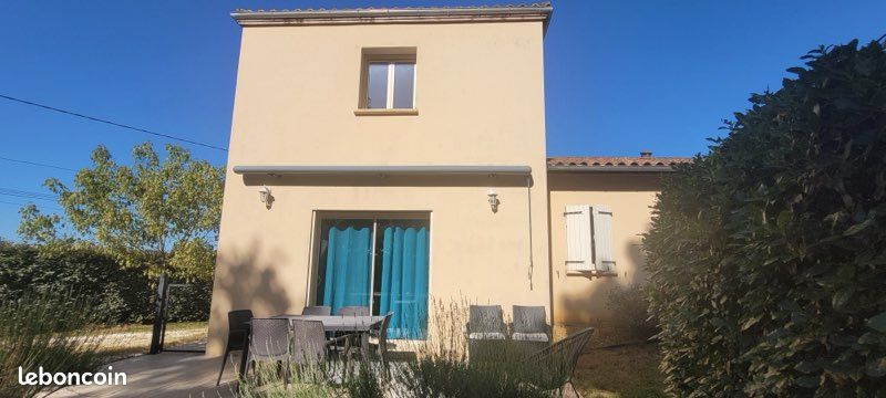 Maison 4 pièces 100 m² · à Saint-Crépin-et-Carlucet · 100 m² · 970 €/mois