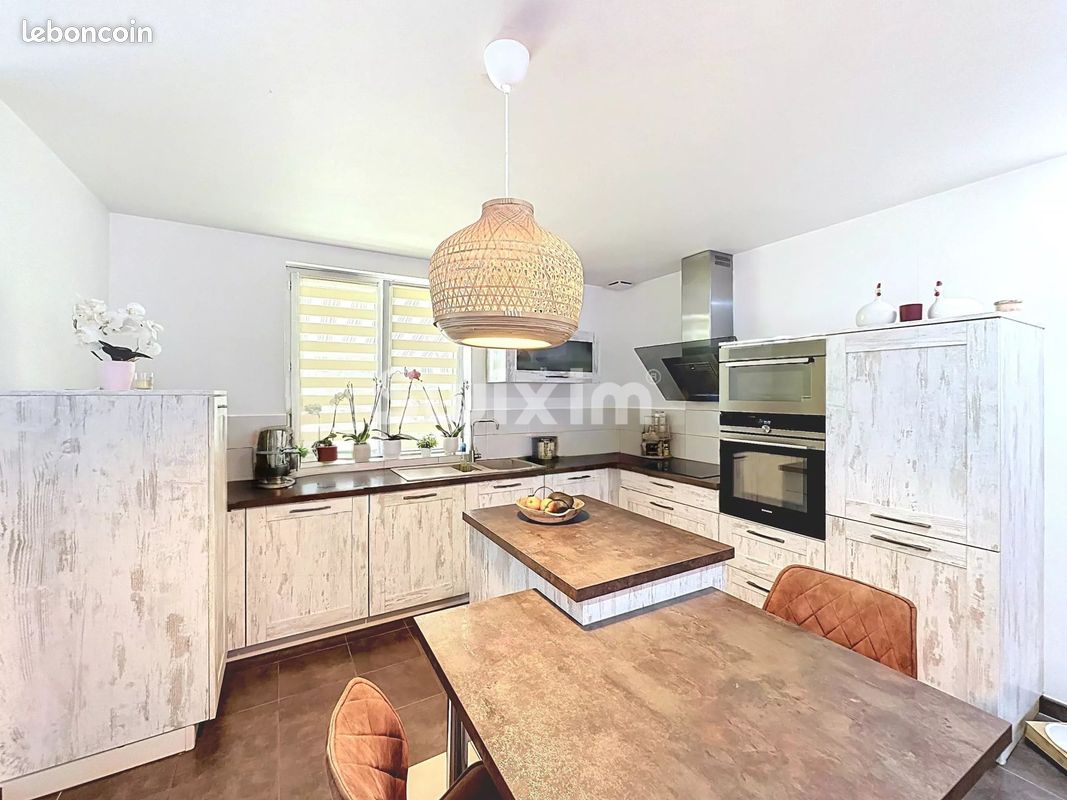 Maison 4 pièces 110 m² · à Saint-Cergues · 110 m² · 535 000 €