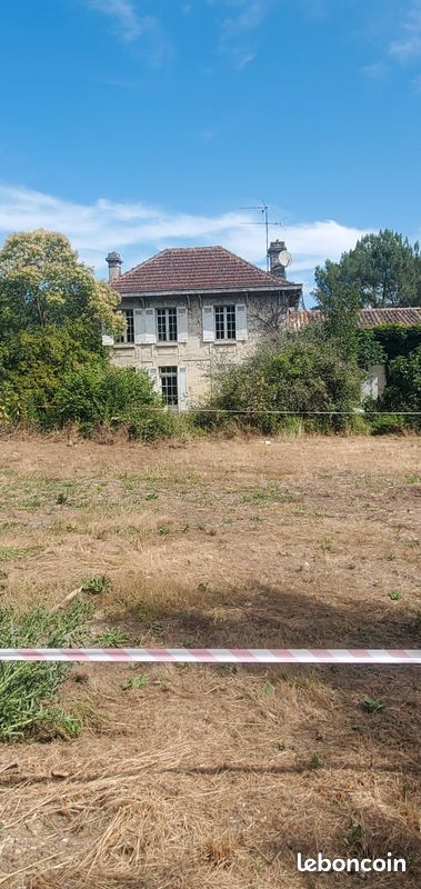 Maison 6 pièces 140 m² · à Camarsac · 140 m² · 250 000 €