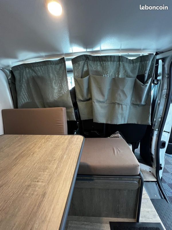 RENAULT Trafic Van Aménagé 2.0 Blue DCi Turbo 120ch (image 26)
