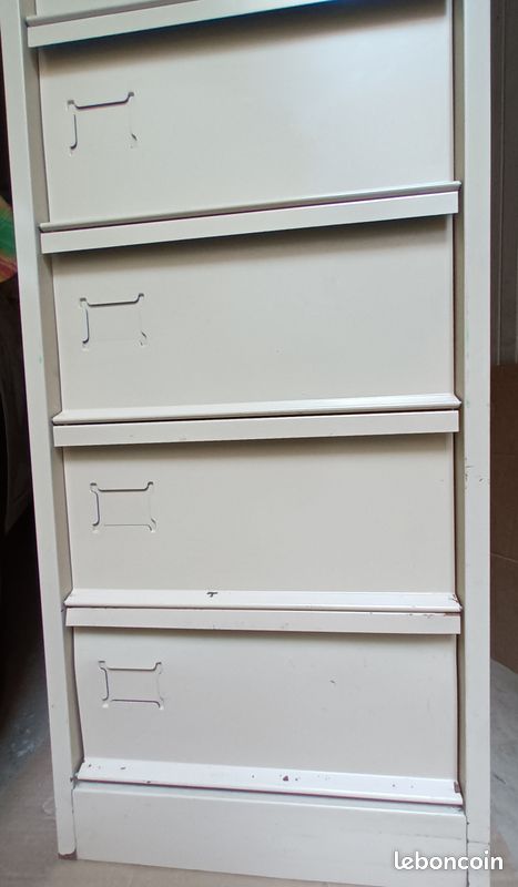 Armoire / classeur à casier métallique (image 2)