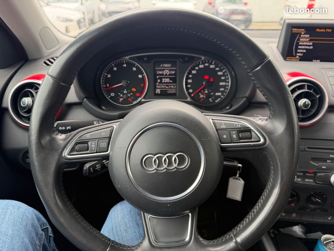 AUDI A1 1.2 TFSI 86 CH PACK S LINE EXT / SIEGES CHAUFFANTS / CLIm (image 4)