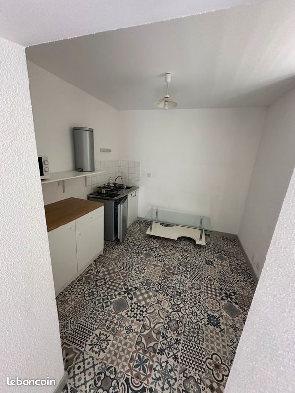 Appartement 2 pièces 30 m² · à Thiers · 30 m² · 400 €/mois