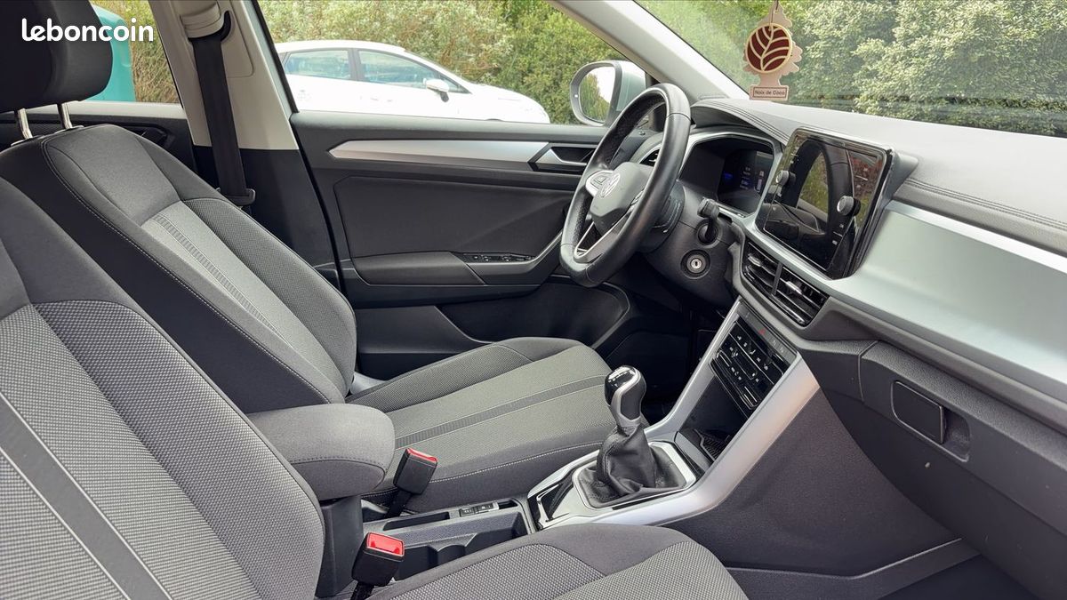 Volkswagen T-Roc 1.5 TSI EVO 150 Life (image 26)