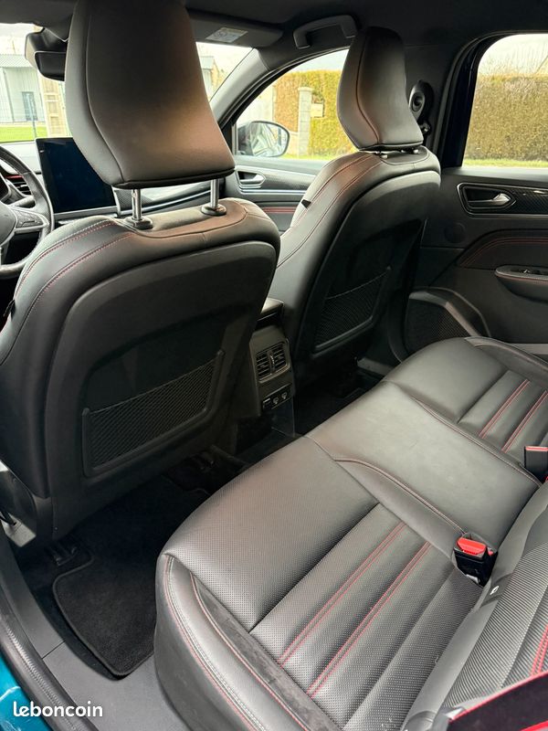 Renault, Arkana, RS Line E-Tech 145 ch (image 8)