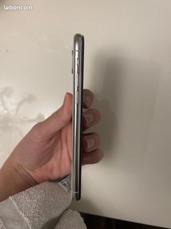 IPhone X (image 5)