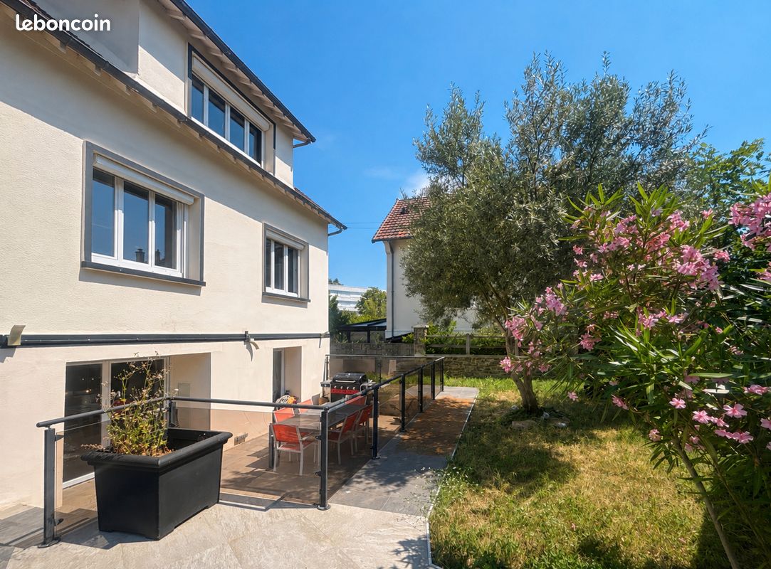 Maison 5 pièces 160 m² · à Chatou · 160 m² · 890 000 €