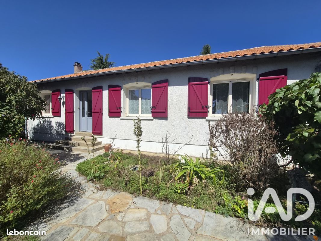 Maison 5 pièces 107 m² · à Celles-sur-Belle · 107 m² · 178 000 €