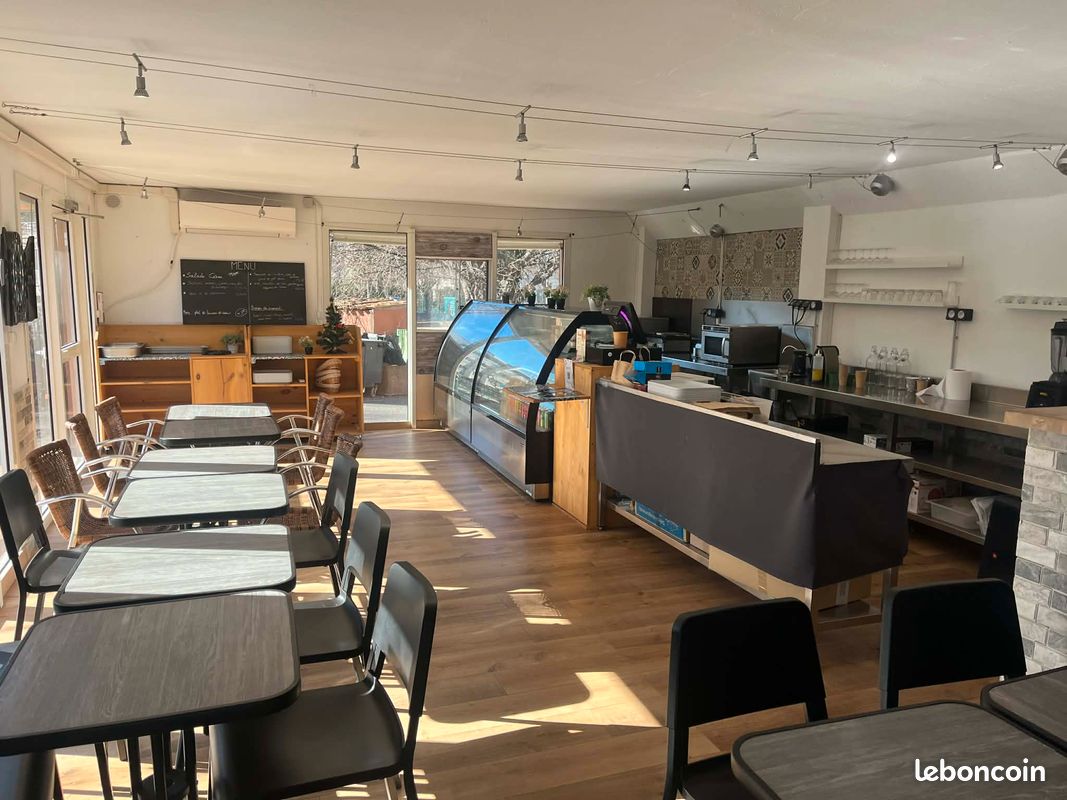 Local commercial 2 pièces 70 m² · à Aix-en-Provence · 70 m² · 55 000 €